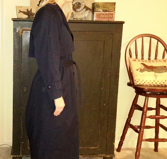 CLOSET SALE...Women's All Weather Trench Coat - Picture 3 of 4